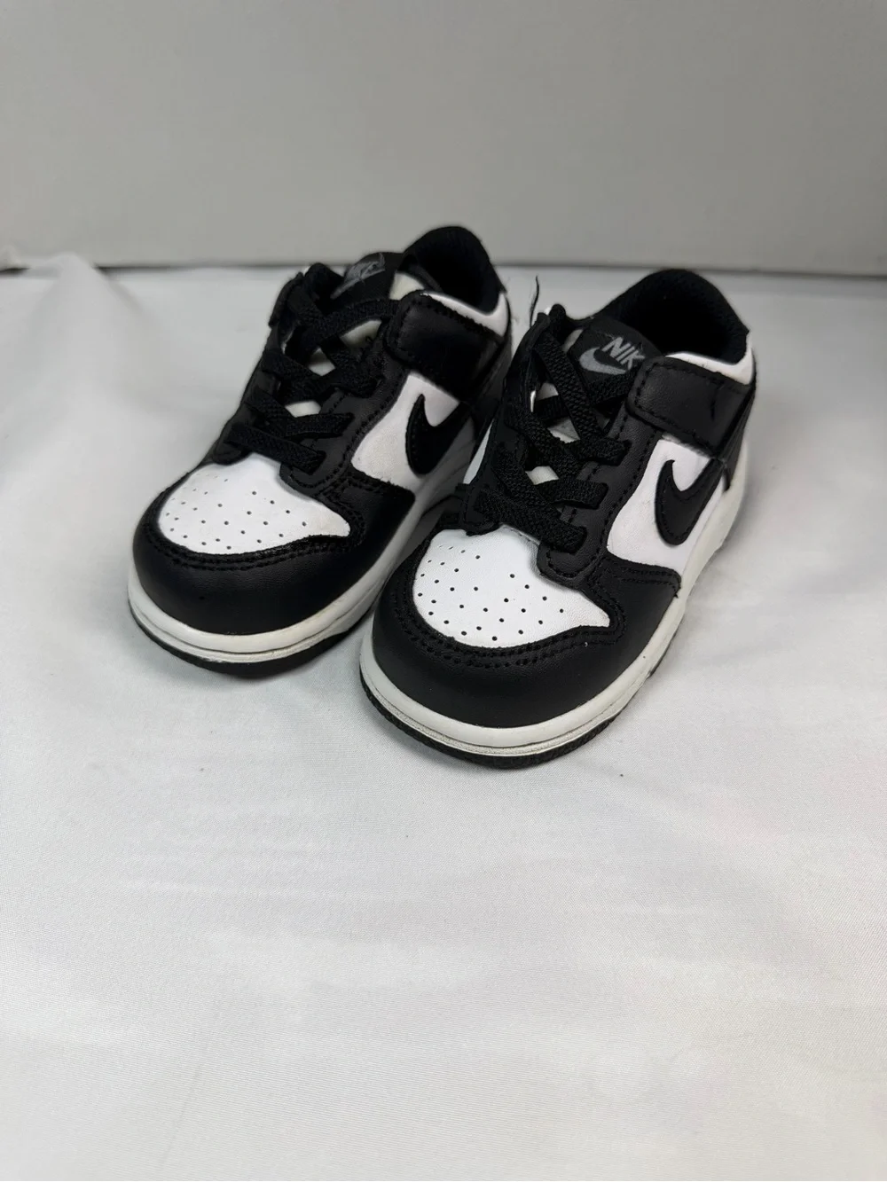 Nike Dunk Low Toddler Size 6C Black White Panda Leather Shoes Sneakers - Picture 2 of 9